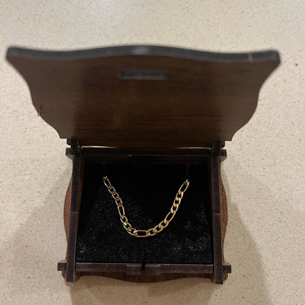 Gold chain
